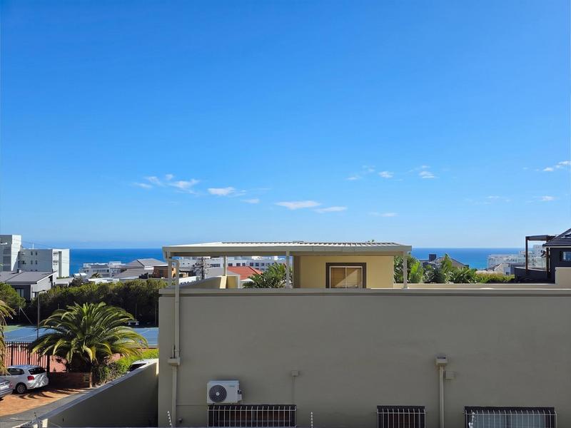 4 Bedroom Property for Sale in Bantry Bay Western Cape